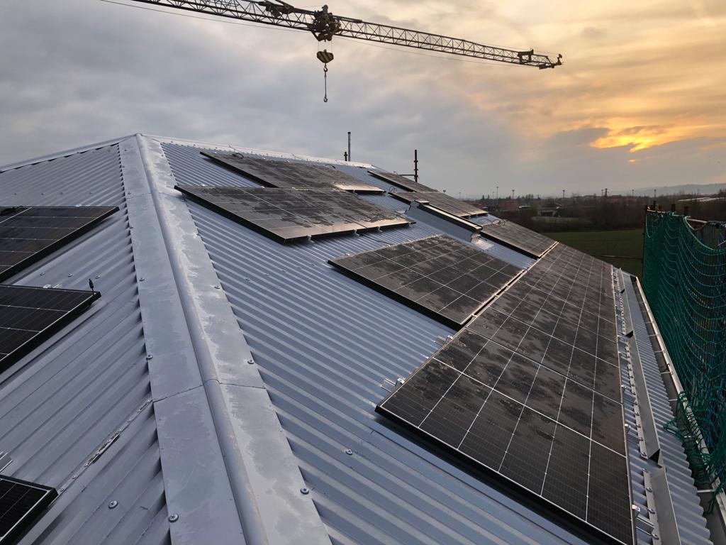 installazione-impianto-fotovoltaico-palazzina-privata