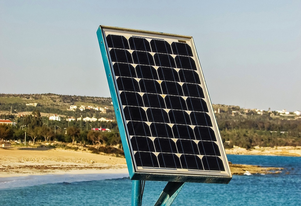 fotovoltaico-galleggiante-di-cosa-si-tratta