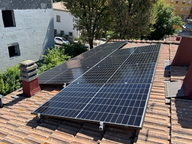 installazione impianto fotovoltaico e sistema di accumulo con inverter a nonantola