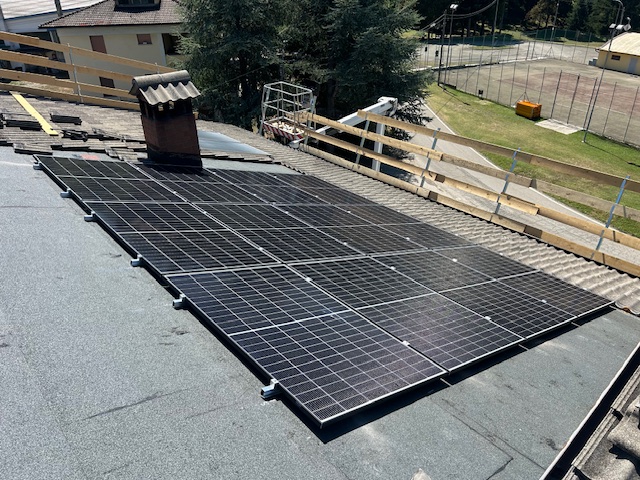 impianto-fotovoltaico-da-12-moduli-vertex-s