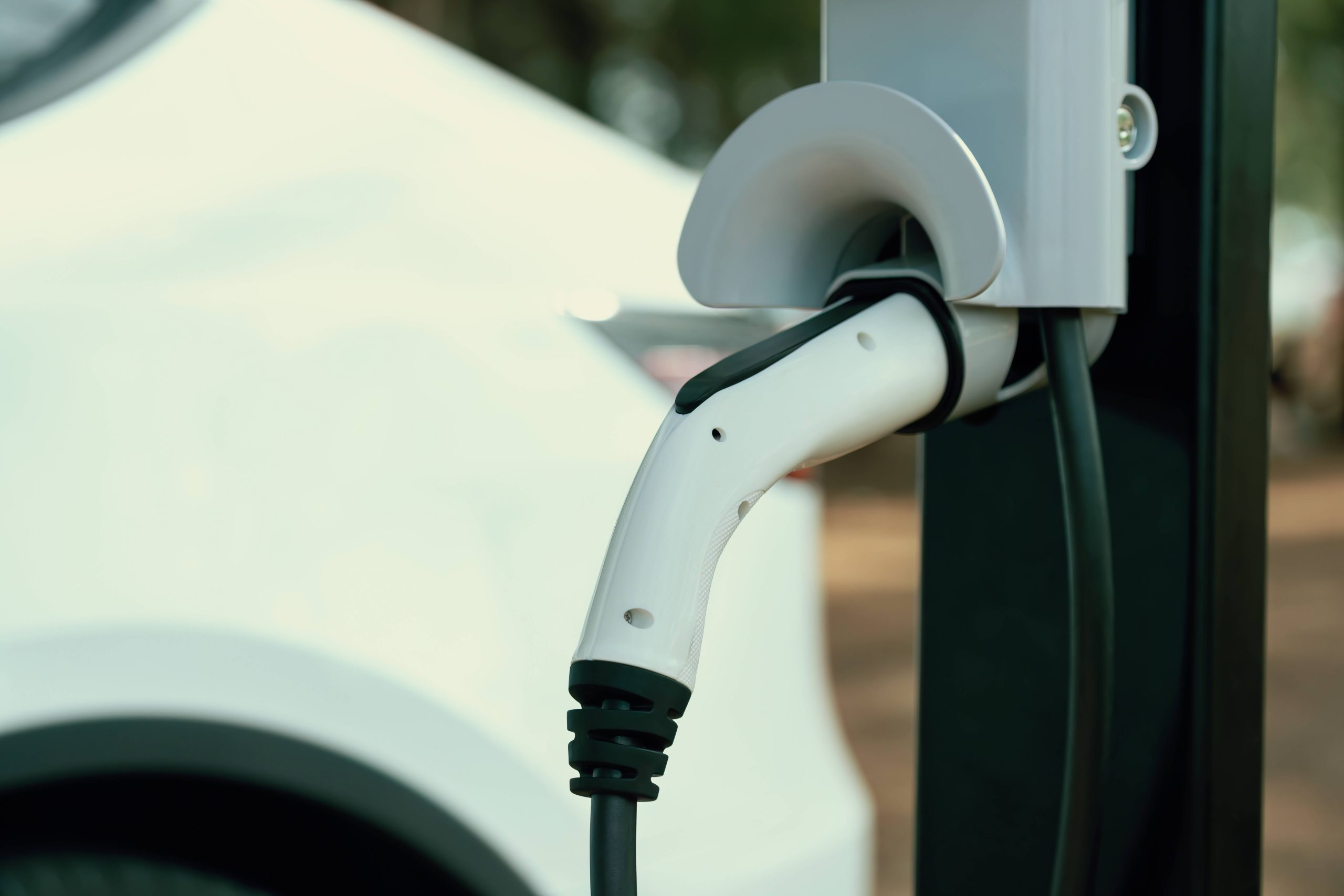 incentivi-per-colonnine-elettriche-aziendali